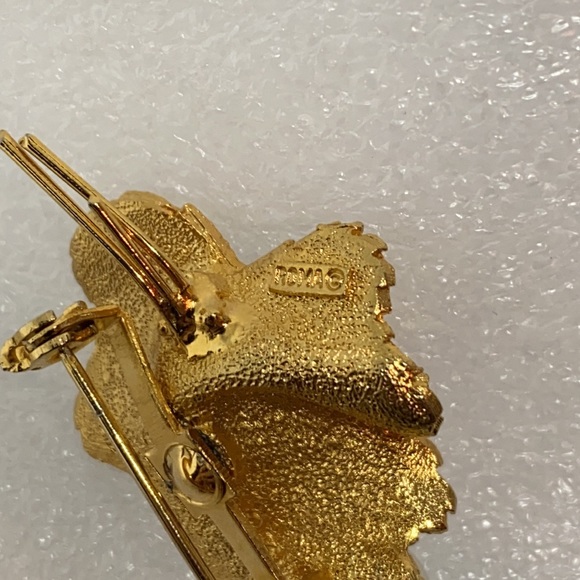 Vintage Roma pearl leaf and berries pin - Picture 2 of 4